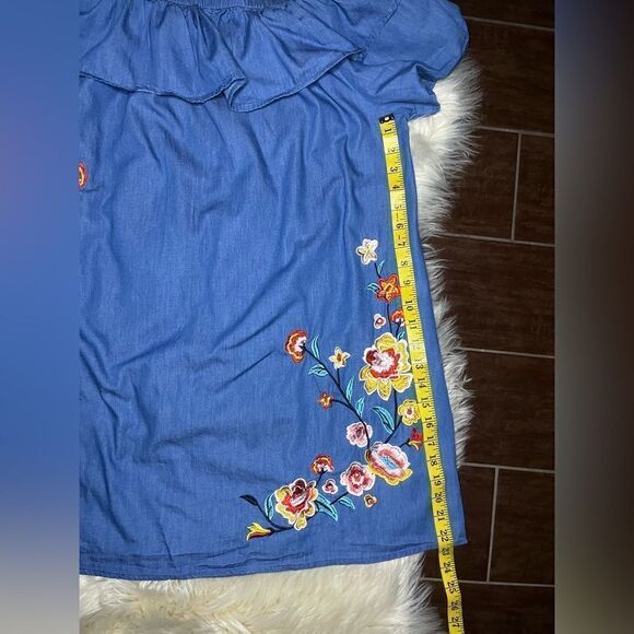 Velzera chambray floral embroidered off the shoulder tunic mini dress sz 1X - Picture 7 of 7